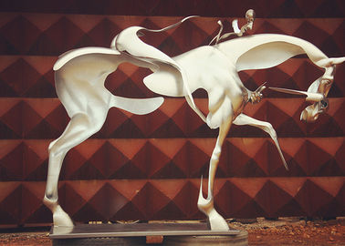 China Técnica al aire libre de la forja de la escultura del metal del jinete incompleto espectacular proveedor