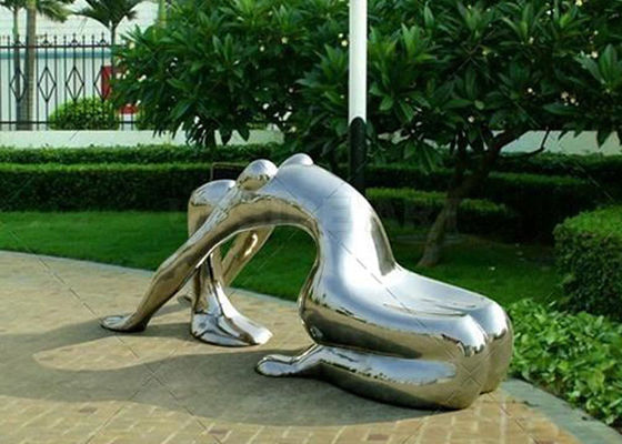 Un buen precio. Arte moderno de jardín de metal mujer banco escultura de acero inoxidable pulido en línea