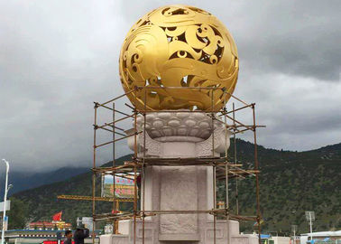 Un buen precio. Escultura enorme imponente de la esfera del metal, esculturas del jardín del acero inoxidable en línea