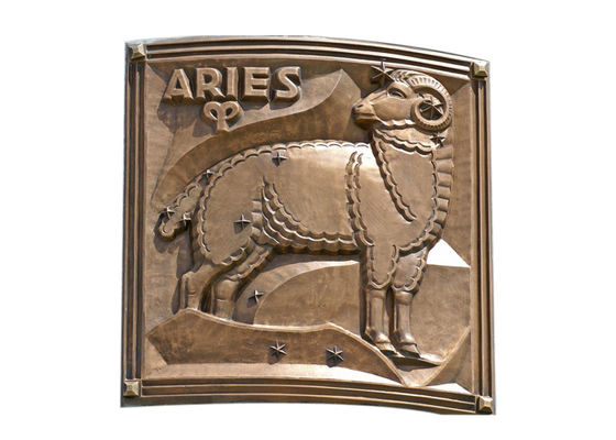 Un buen precio. Alivio contemporáneo del bronce del aries del metal para la decoración al aire libre/interior en línea