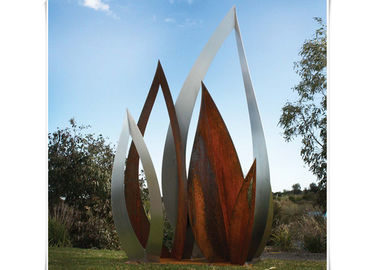 Un buen precio. Escultura de acero botánica de la hoja de Corten del ornamento del jardín del metal con final oxidado en línea