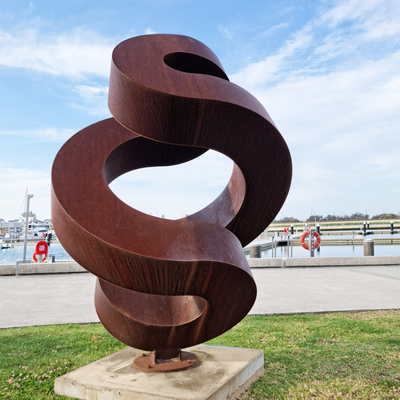 Un buen precio. Escultura de acero de fabricación para la intemperie Escultura de metal para paisajes Abstracto Escultura de acero corten para la decoración del jardín en línea