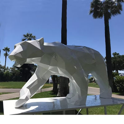 Un buen precio. Escultura luminosa del oso blanco - Estatua de arte al aire libre de fibra de vidrio de primera calidad en línea
