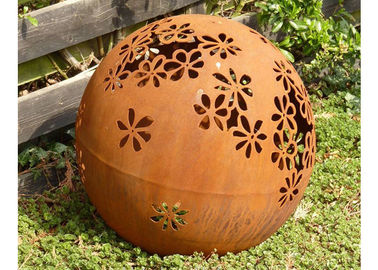 Un buen precio. Estabilidad al aire libre de la corrosión de las esferas de la escultura de la bola de acero de Corten del paisaje del jardín del metal en línea