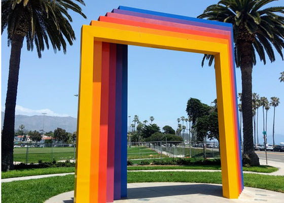 Un buen precio. Escultura pintada aduana del metal, escultura moderna de la puerta para el paisaje del jardín en línea