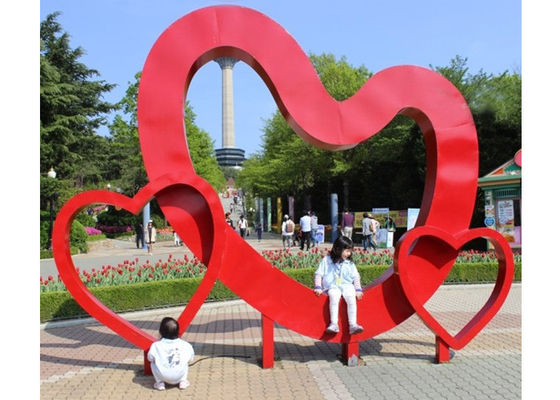 Un buen precio. Decoración contemporánea roja al aire libre del arte del jardín del acero inoxidable de la escultura del corazón en línea