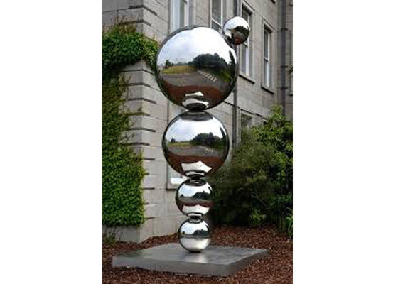 Un buen precio. Escultura moderna pulida espejo de la bola de la escultura del acero inoxidable para al aire libre en línea