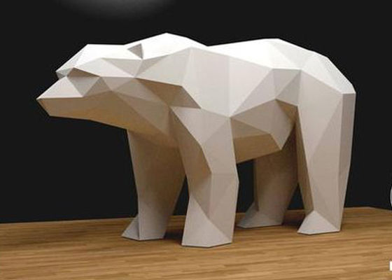 Un buen precio. El blanco pintó la escultura de acero inoxidable del oso de la longitud del 120cm en línea