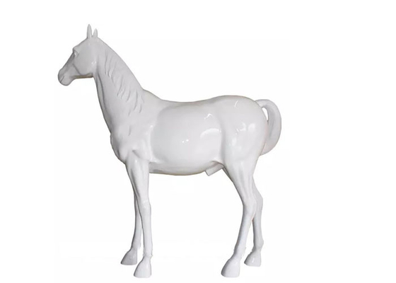 Un buen precio. La escultura al aire libre moderna de la fibra de vidrio del caballo blanco pintó de tamaño natural en línea