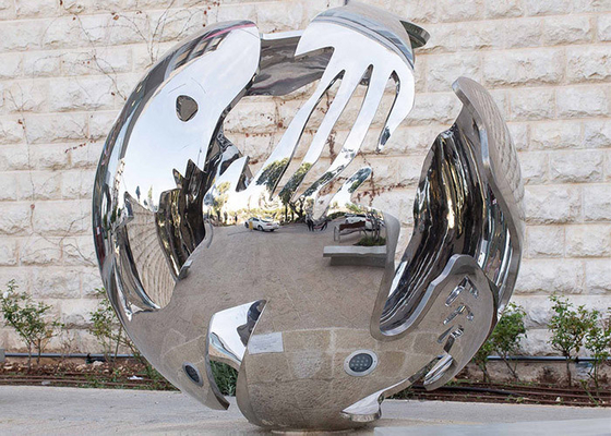 Un buen precio. La esfera al aire libre moderna forma el alto de acero inoxidable de la escultura pulido en línea