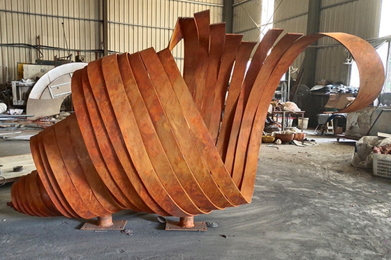Un buen precio. El jardín de acero grande al aire libre del metal de la escultura de Corten adorna los 2.7m largos en línea