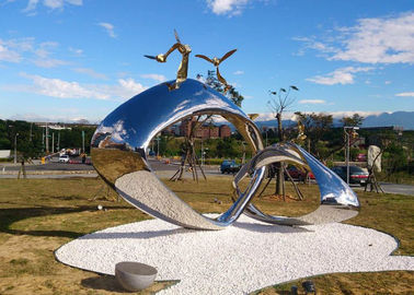 Un buen precio. Artistas altos al aire libre, extracto al aire libre de la escultura del metal de la escultura del metal de la hebilla en línea