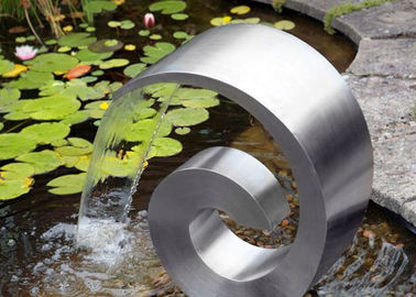 Un buen precio. Característica moderna del agua de la cascada del acero inoxidable del estilo para la decoración casera en línea