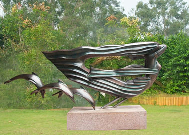 Un buen precio. Esculturas al aire libre del bronce de la mujer del delfín, escultura de bronce moderna grande en línea