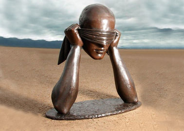 Un buen precio. Corrosión anti del hombre de la estatua del bronce del trabajo de arte contemporáneo de la forma con los ojos vendados de la cabeza en línea