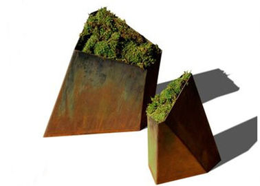 Un buen precio. Cajas al aire libre grandes personalizadas del plantador del metal de los plantadores de los tamaños para al aire libre en línea
