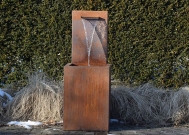Un buen precio. El agua de acero profesional del jardín de Corten ofrece altura de las fuentes el 150cm en línea