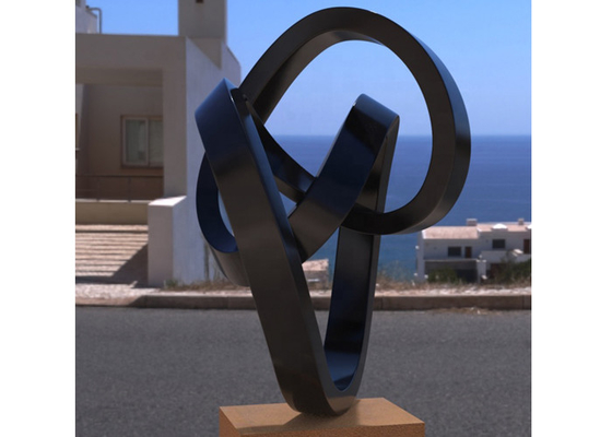 Un buen precio. Arte de metal pintado a medida Acero inoxidable Escultura abstracta torcida para exteriores en línea