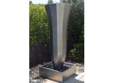 Un buen precio. característica del agua del acero inoxidable de la altura de los 200cm/fuentes al aire libre del acero inoxidable en línea