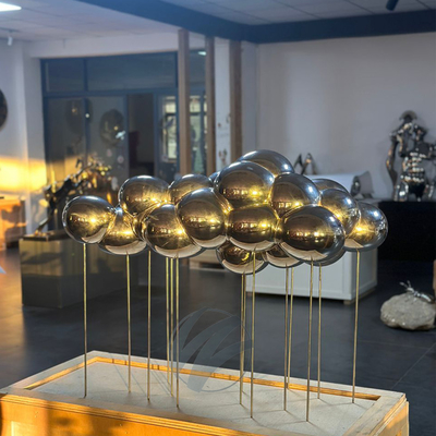Un buen precio. Escultura en forma de nube abstracta moderna de acero inoxidable con acabado de espejo en línea