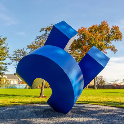 Resumen Internacional Inmensa escultura pintada arquitectónica de acero inoxidable