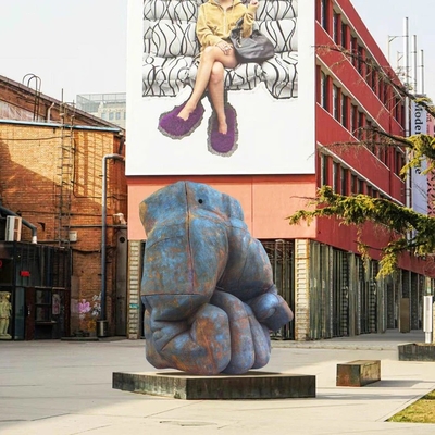 150 cm de altura Arte de decoración Escultura de puño de estilo industrial grande