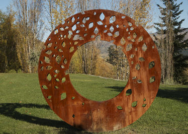 Un buen precio. Escultura al aire libre cortada laser del metal, escultura pública el 180cm Diam del arte en línea
