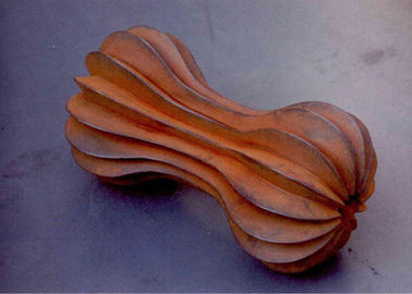 Un buen precio. Forma oxidada de la pesa de gimnasia del arte de la decoración del metal de la escultura de acero interior de Corten en línea