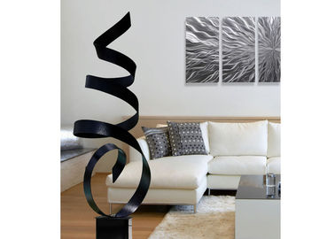 Escultura pintada extracto moderno de la cinta del metal para la decoración interior