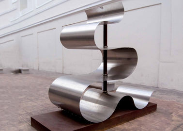 Un buen precio. Escultura pulida del metal del acero inoxidable para el grueso contemporáneo de la ciudad 2.5m m en línea