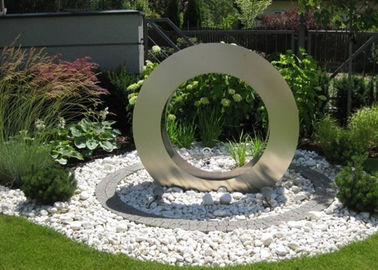 Un buen precio. Estabilidad de la corrosión de la fuente de la característica del agua del acero inoxidable de la forma del anillo del diseño del jardín en línea