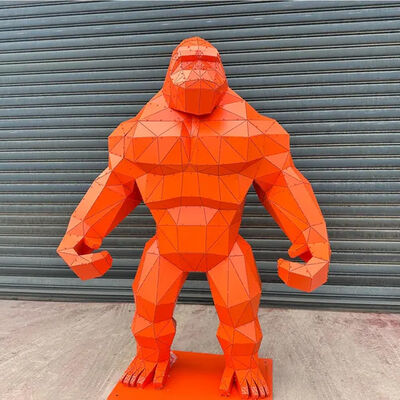Un buen precio. Escultura de gorila de acero inoxidable pintada geométrica en línea