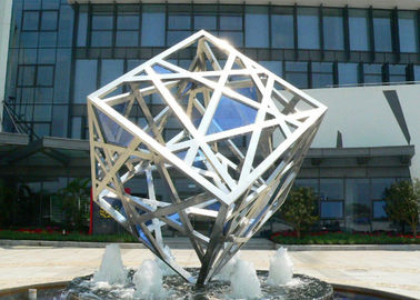 Un buen precio. Decorativo al aire libre del cubo de la escultura de la fuente moderna grande del acero inoxidable en línea
