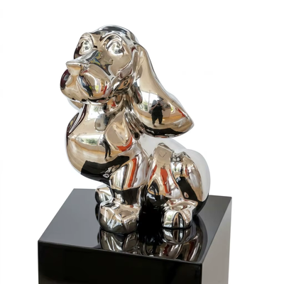 Un buen precio. Escultura moderna de perro de acero inoxidable pulido en espejo. En línea