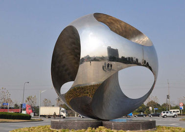 Acero inoxidable de la escultura al aire libre de gran tamaño de la esfera para el cruce giratorio público