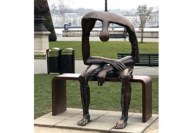 Un buen precio. Jardín de bronce de tamaño natural de la estatua que se sienta en escultura sola del hombre del extracto del banco en línea