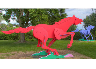 Escultura corriente pintada de tamaño natural moderna del caballo de la escultura del metal para al aire libre