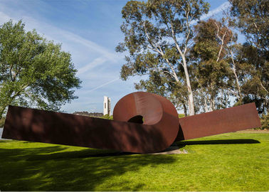 Un buen precio. Escultura de acero torcida del arte del jardín del metal de la escultura de Corten de la decoración grande de la forma en línea