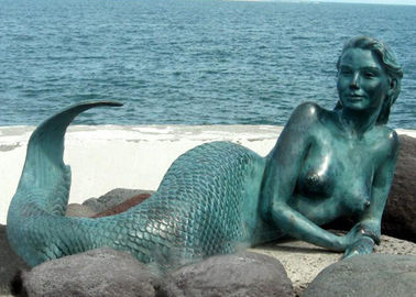 OEM de bronce al aire libre de la longitud de la escultura los 200cm del jardín de la sirena de la decoración disponible
