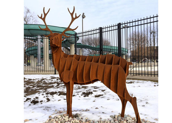 Un buen precio. Escultura al aire libre de acero contemporánea de los ciervos de Corten en línea