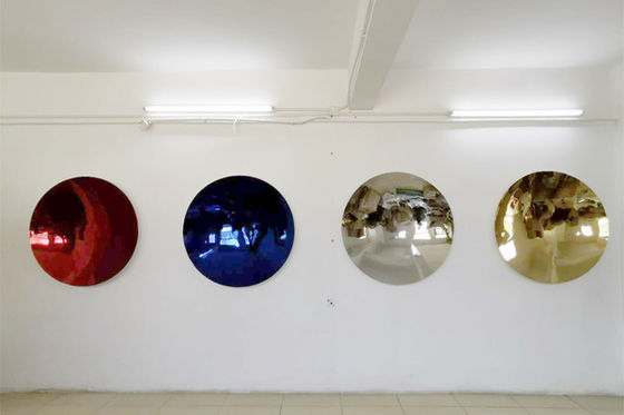Un buen precio. Escultura de acero inoxidable del espejo cóncavo de la circular del color de Anish Kapoor en línea