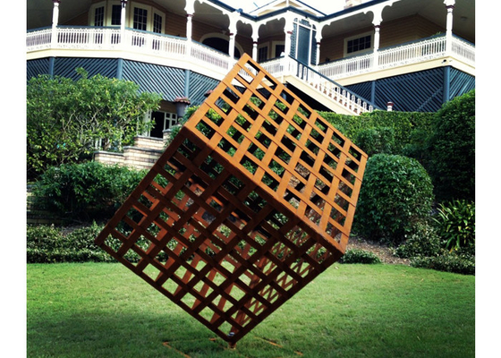 Un buen precio. Altura geométrica de acero contemporánea de la escultura los 200cm de Corten en línea